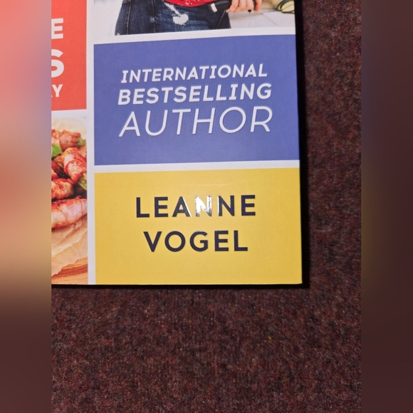 The Keto Diet Cookbook By Leanne Vogel Like New Softbound - Picture 3 of 6